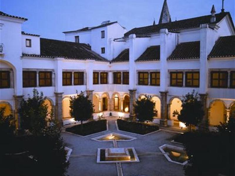 96A7CEFF7E6C9DB5A7A52462D24FD858