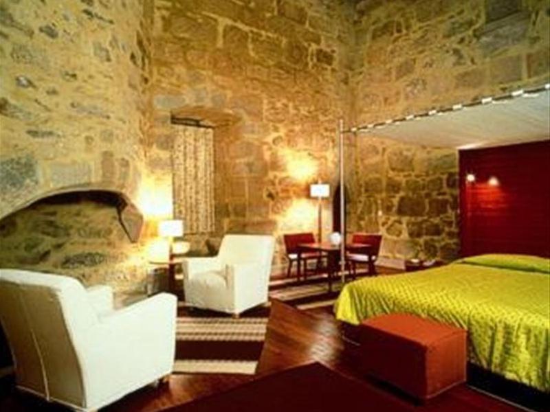 A25753224D20193A18595B9E6C454569