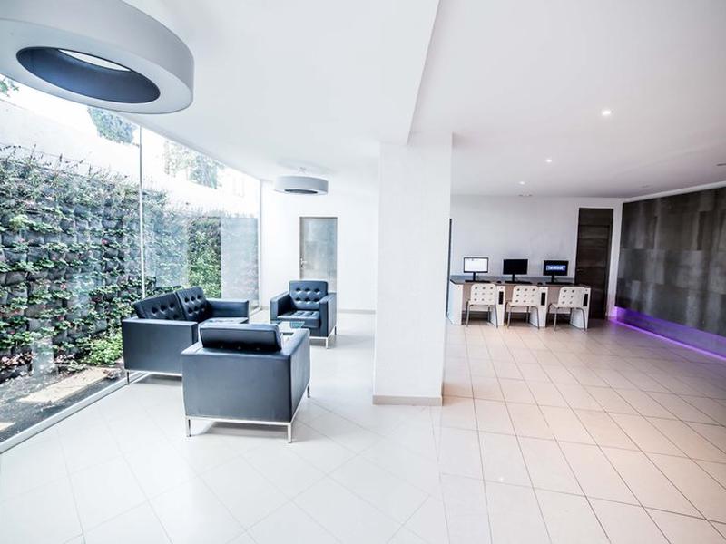 DA1C1EF641E2CC4A8940A8AE08AC240F