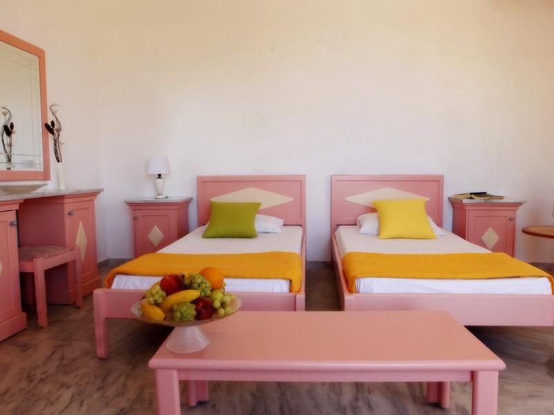 14D87E12C9C3A70973DA81F626D90ABD