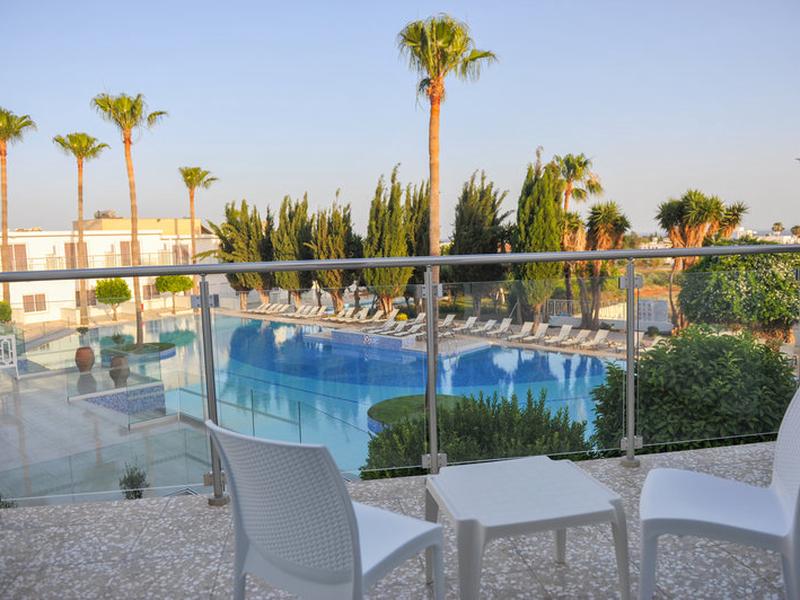 D07C24304C19CBEF571945D09BC378D4