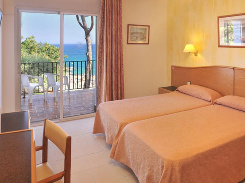 0A40756927245063B28E6ED6662338B4