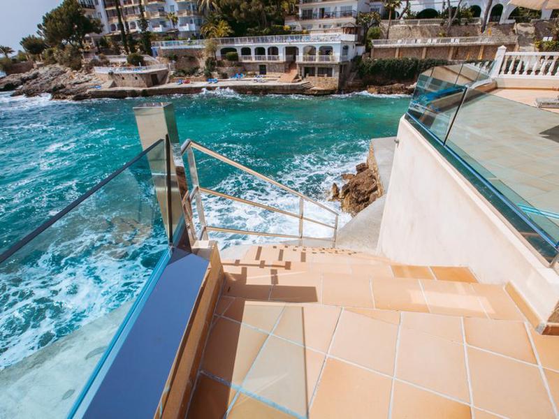 7019DC46CFA714C0B9E07A9F969BB961