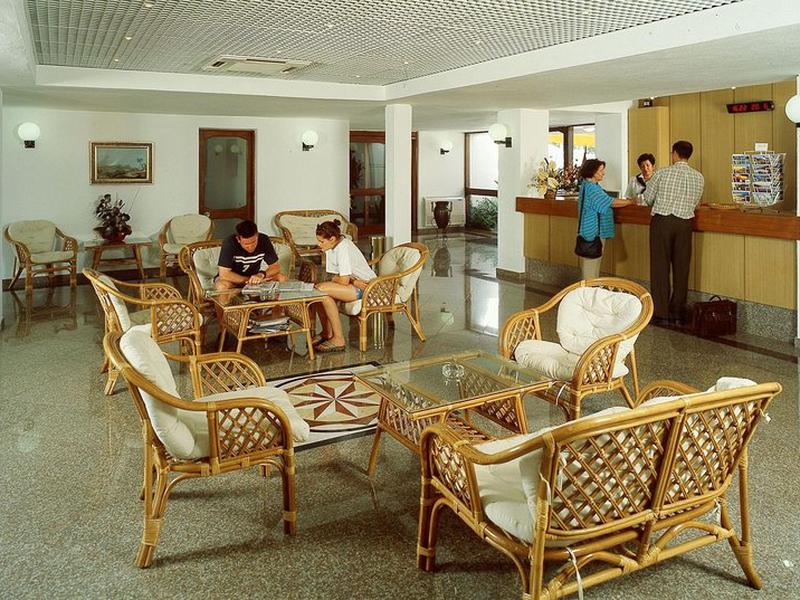 785B2988B7AC0B75A1962C8BFFDA1527