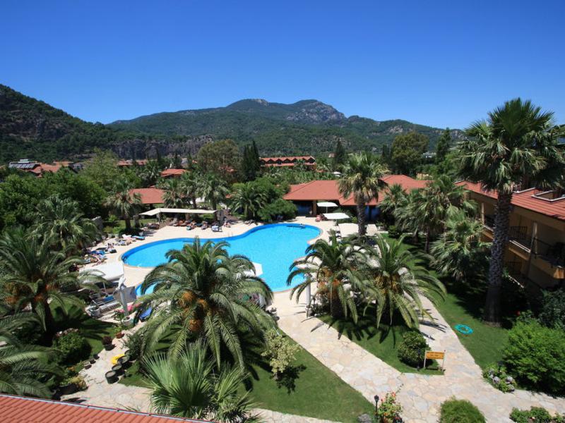 AE8BBFDFDCD3A79294CEA68C787350AA