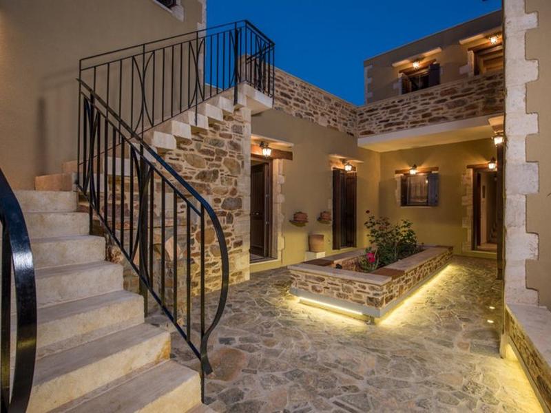 A05DB2AAC8FFEFD778D2AF87739890ED