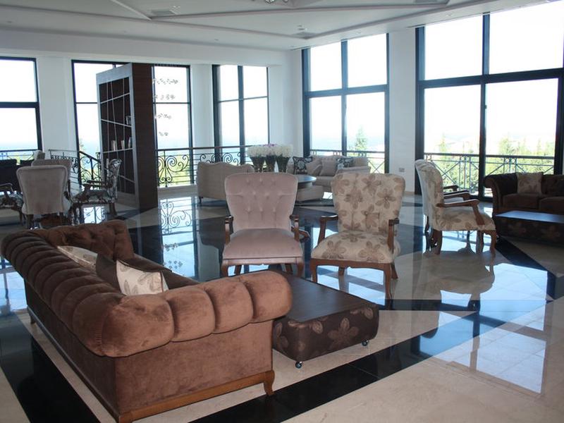 605E5EDEB6C5E1AA57CEDA5C15F44F91