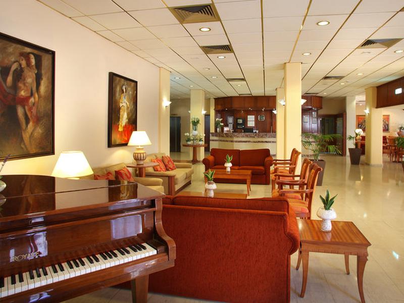 F2751F7F586D2C3D7B884EAC8A8C8CB0