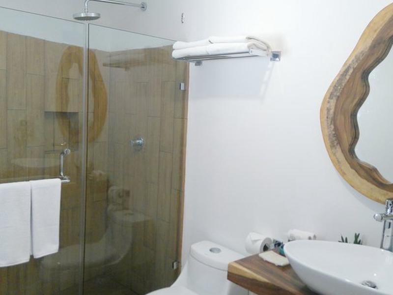 D3B246891F8E0E6970233D19584F5A33