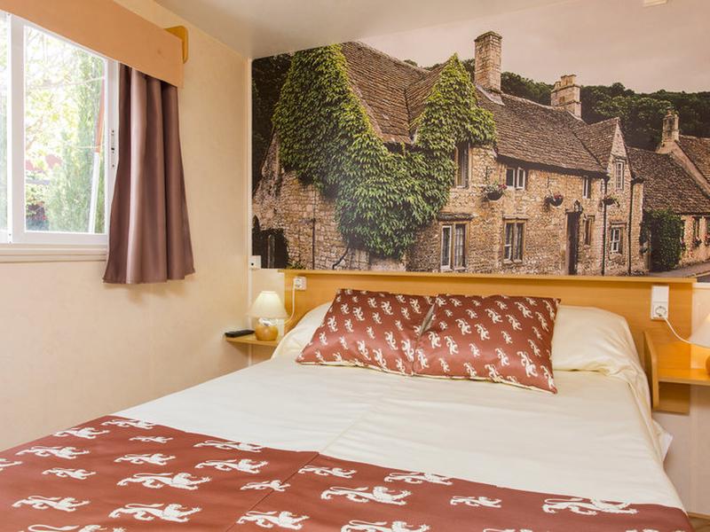 565DA24FF322C008A4208438E9AA1D38