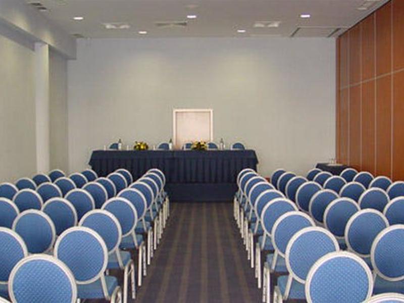 1076BD5D25724E979F0E3B56F4AA157B