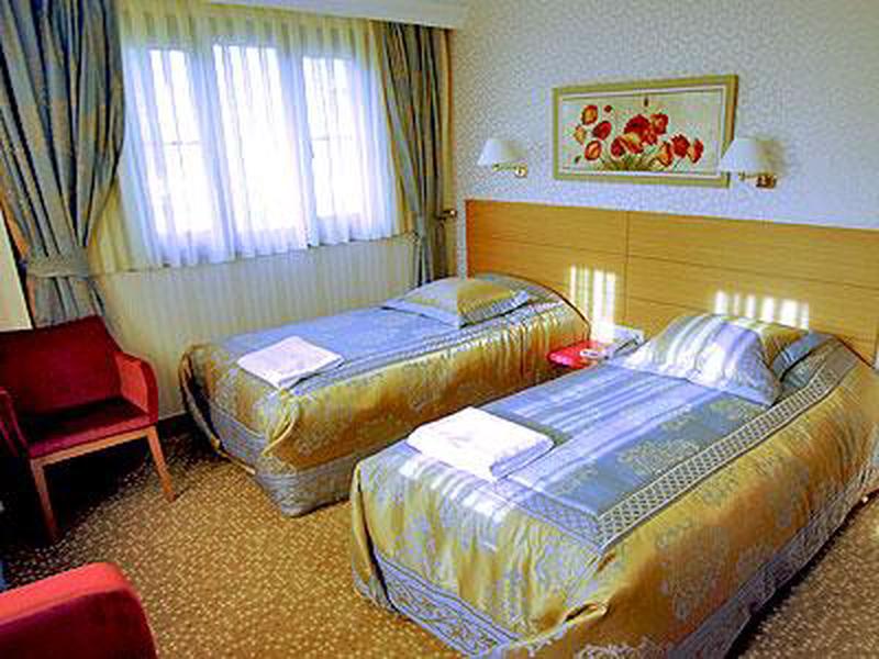 3865A435F1949DF36554D22ED60C1BAD