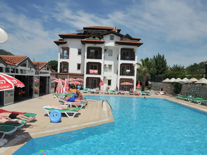 5A631D3C406CCF5D858F4949D4AD941B