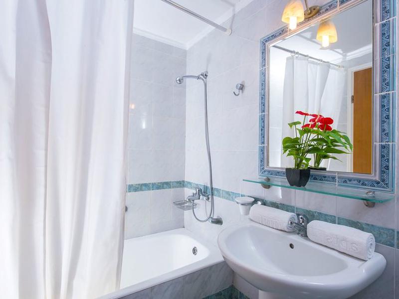 45047C3518EAB2805E6486CF94E47218