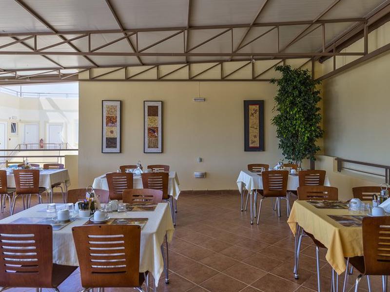 2BAF40641728E6180B40F0993D8E7CA0