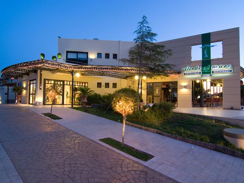 0B88BB53F0749CFFAD3D0C635BE0A3C2