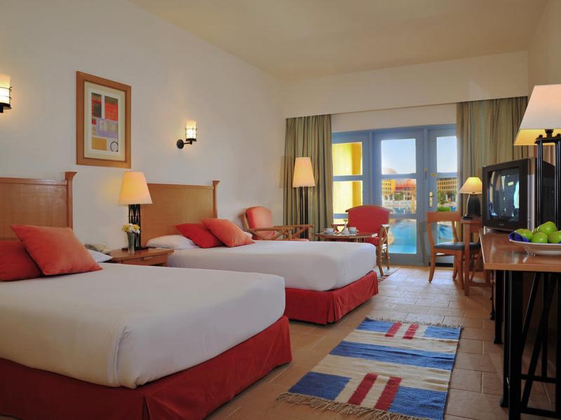 3C71C9335AAFFD0B6D48DAA6BA390EC0