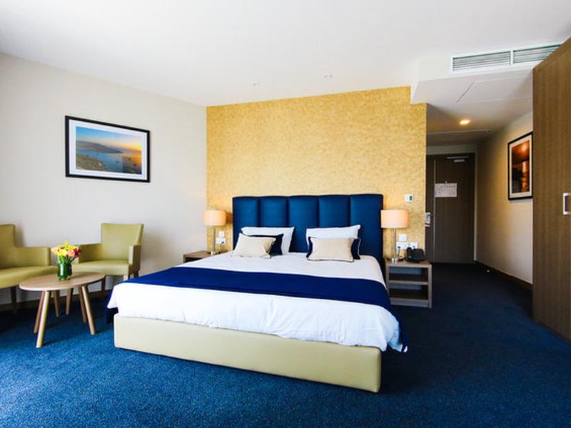 E0C1FC8F76E242A89A12C724DDD6B816