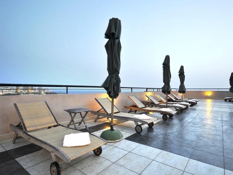 DCDDC5167F080682A00B9F5B2BD36668