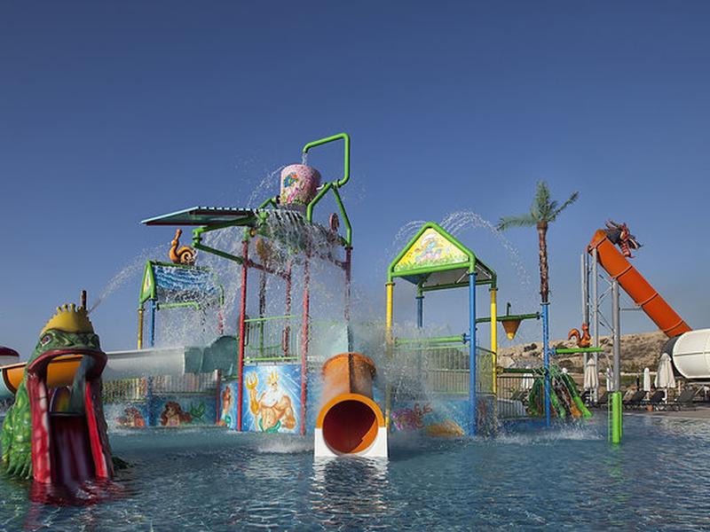 6A0FBF9D8F2B541C651989077A4F3210