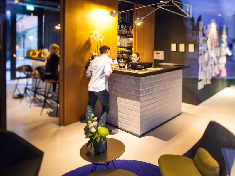 396B470587854D08423B725E2214188A