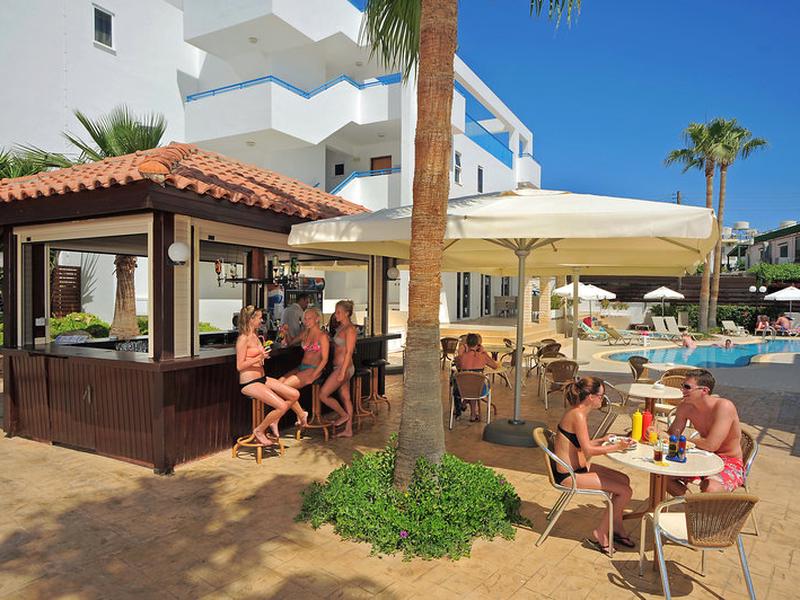 1EA8EF573A591FADA9D90DBCCAEE833E