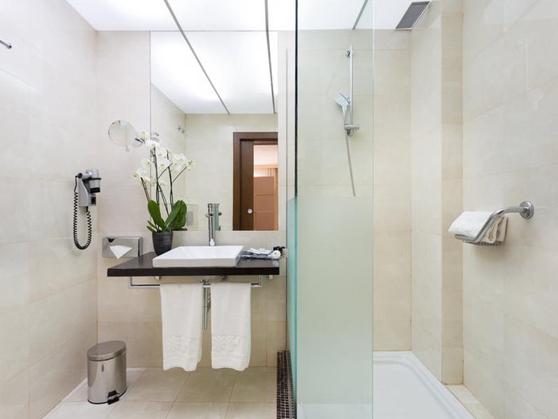 39CA30C18D7F3F2942CB273C8B6CF85F