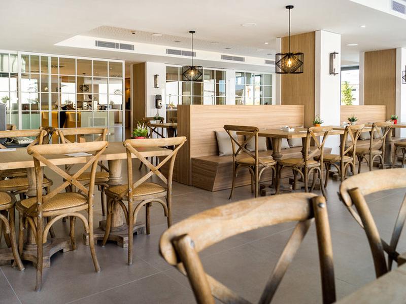 DB60971F4C65C4FFFDA8C17C72B27C69