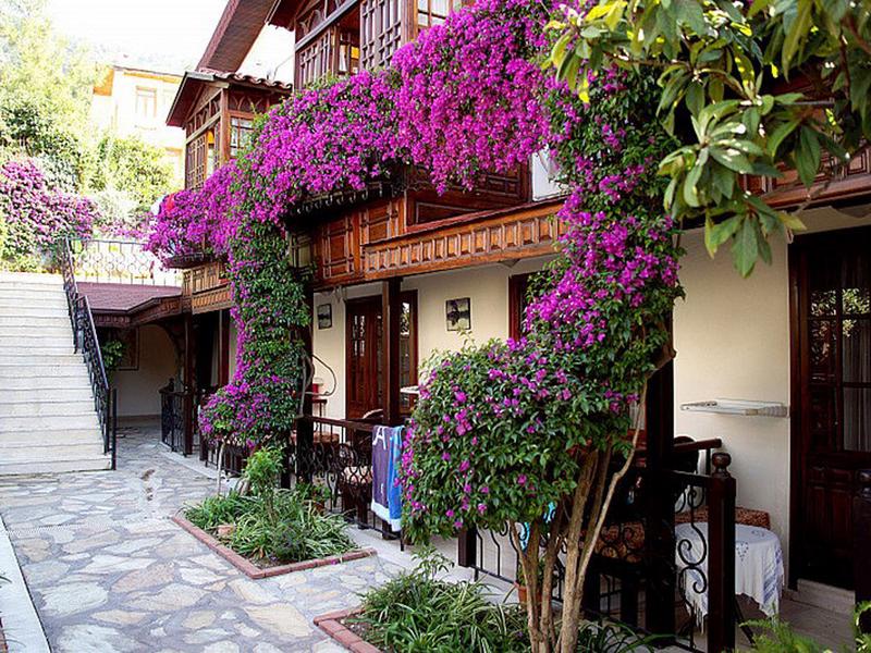 4AD68C182C084D304F30A6962B51A3D8