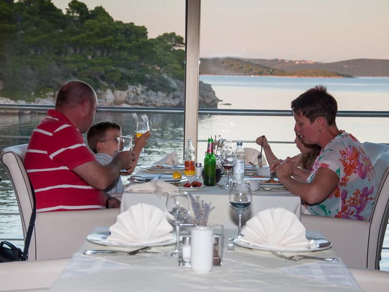 A4E597B0956048BE7EC90DD023448EBB