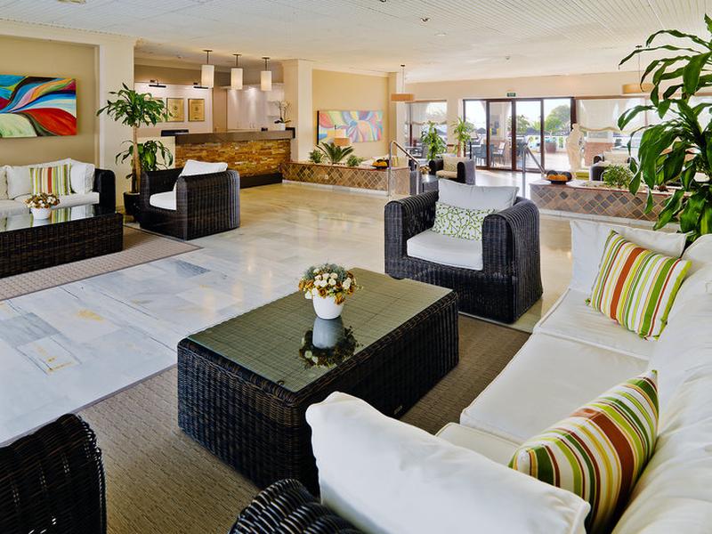 DE63B0150D7C05C34C2540B246DD6095