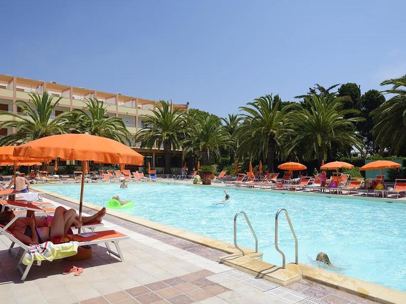 C31090C6212241C3F7F7E2641CA5E971