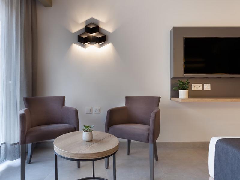 26B584DBB385C934ACDEC5867C44142F