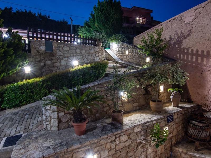 E919D784A09A3AB1FA446DA20687EA2B