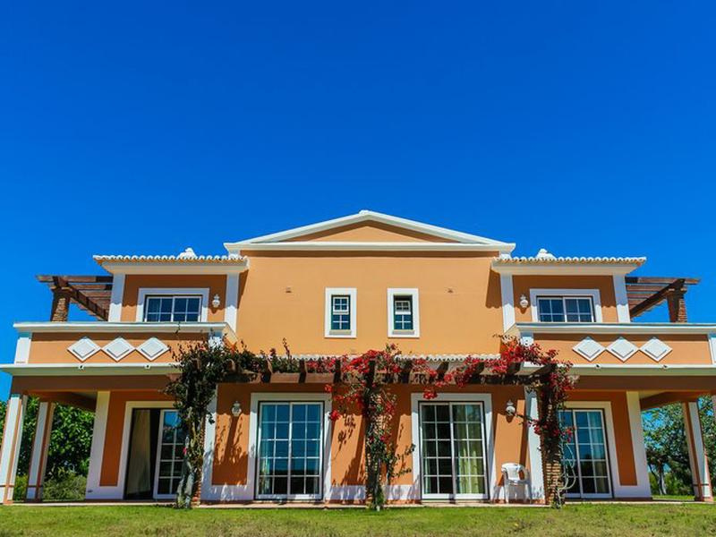 535249F7998D1A26615EEBDBA5790330