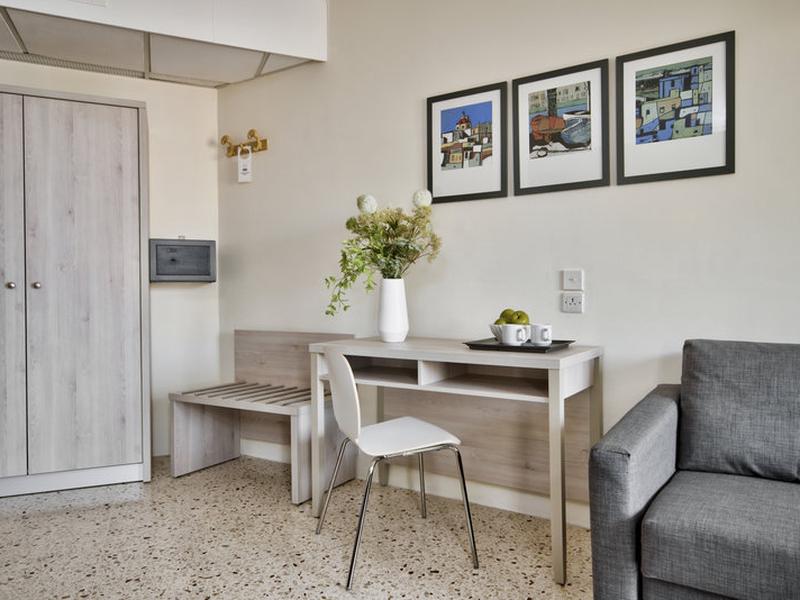 AD598C6B84D33131A95411CF0D66DA06