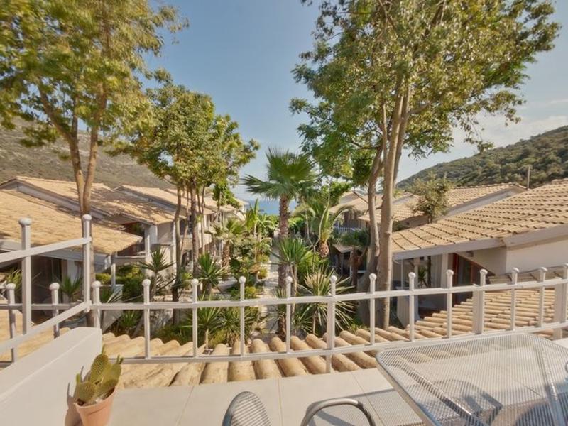 6473A2736345A215A37929BF2421E828