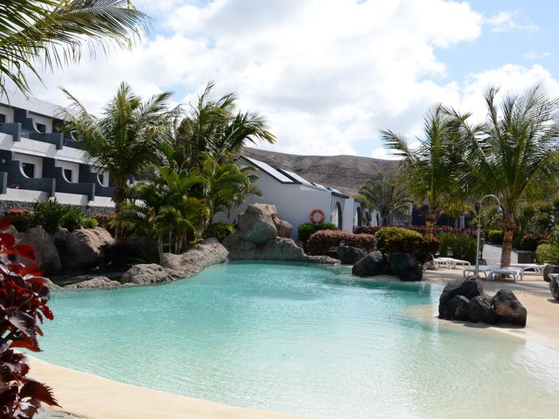 91F413A65242E88F9E19AE9041CEC06B