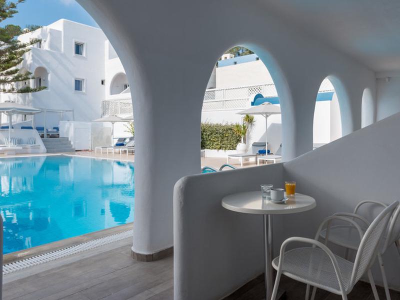 97C4BC2DCE6190F31A81DBD45995E8F8