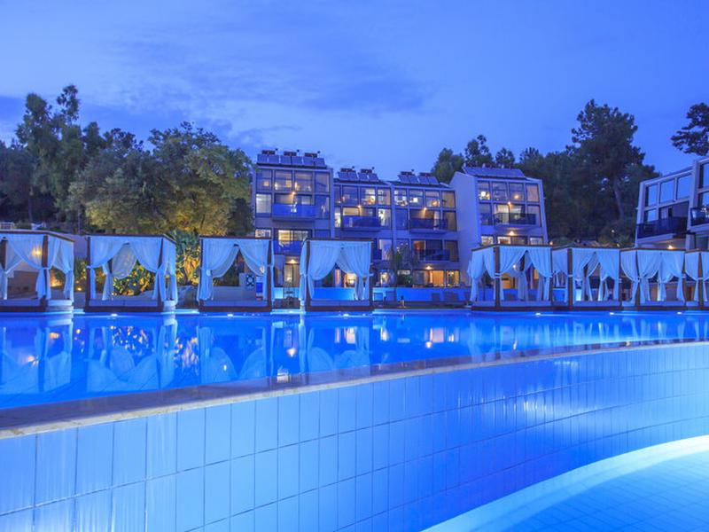 546CF0DBAB59B154FD3FAD61A8F63674