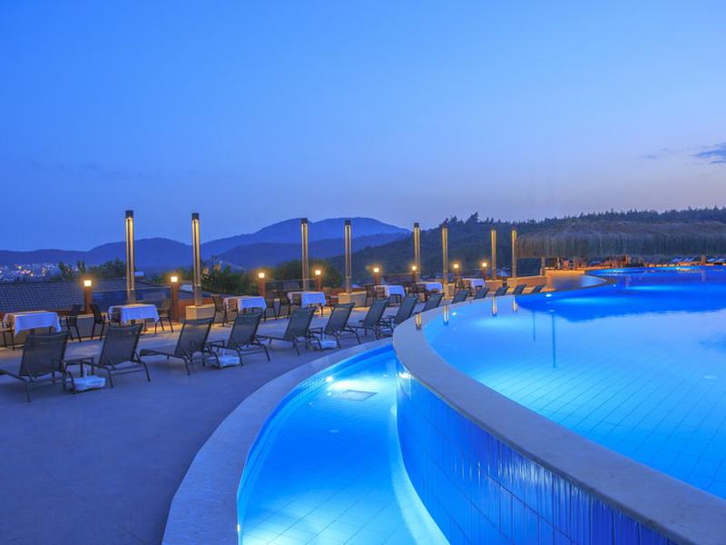 61AB9260C99034C553A951F3977AEB1F