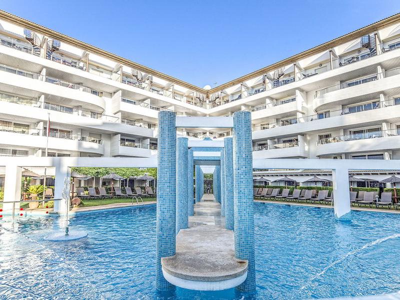 57578F4EE41040E273ED5CB7DC2B0404