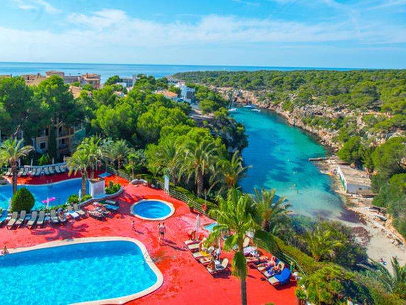 E07506735F1E9D63344D02E94F99B7F0