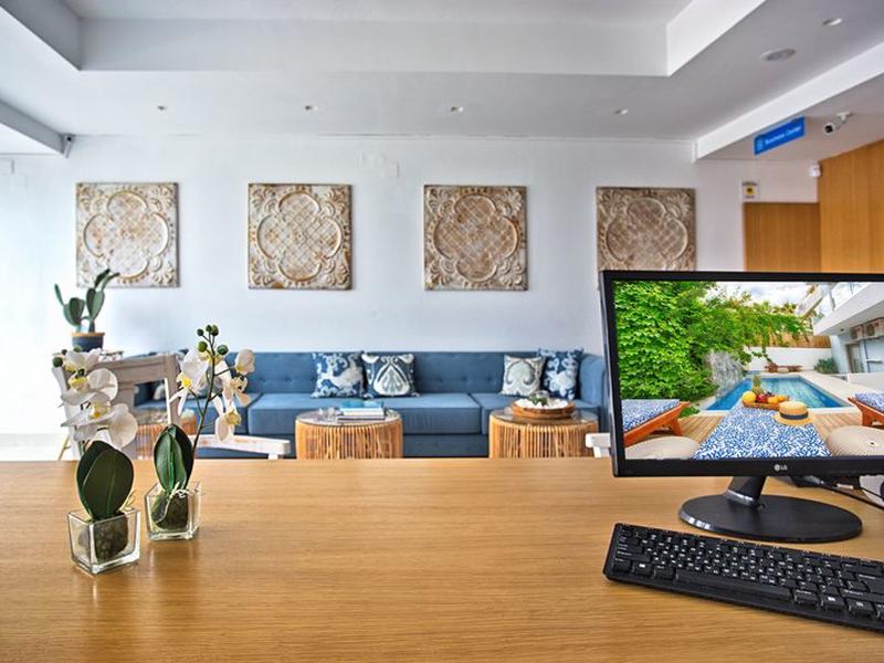 ED2DF54197F4846159324165F8705692