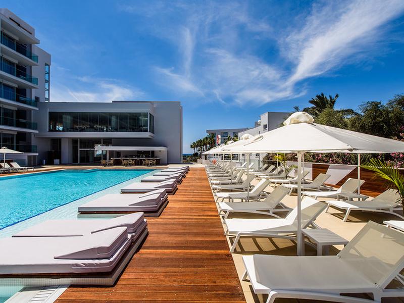 80E3EF5D5F56D3D9B9D812EA11B477CD