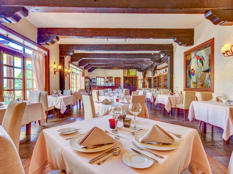 AD117498C2C371FF5BB63E501A548E61