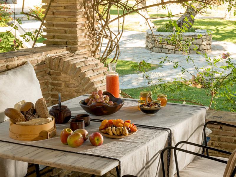 18E7ABE33FAE4F93ABA876BC7216F404