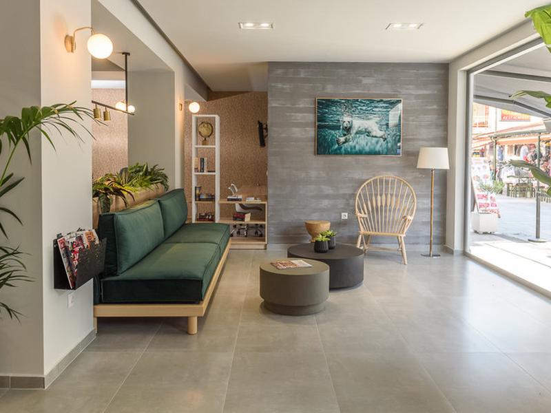 57ABB78438064F476DDFB286CFEAC106