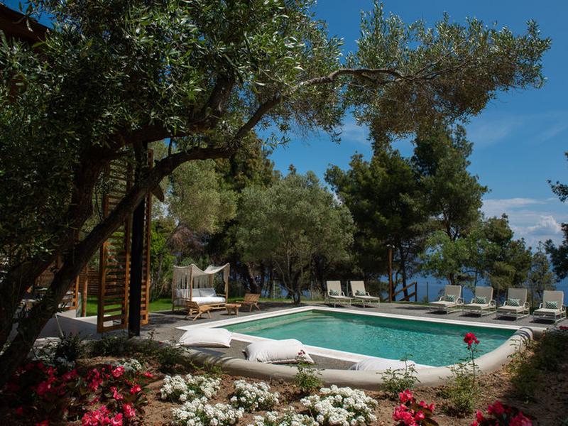 407CB0174DD70B77B33282F47483C1B6