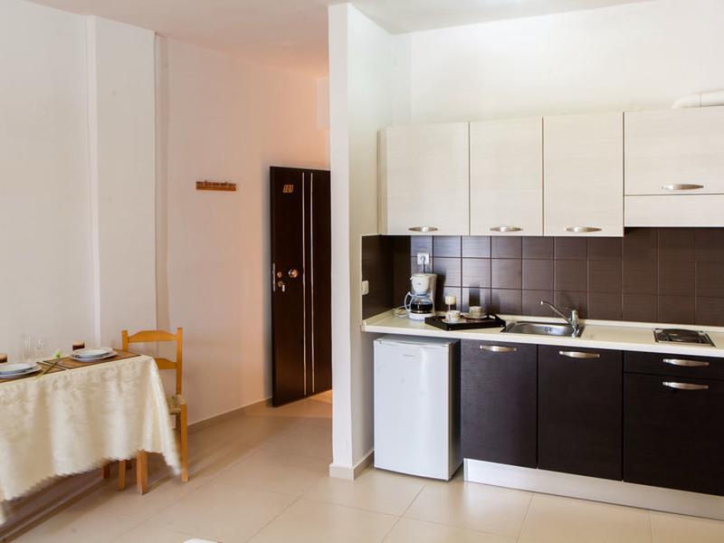 4CC1BF9B7DA5B699F38A350A7EB9A8E4